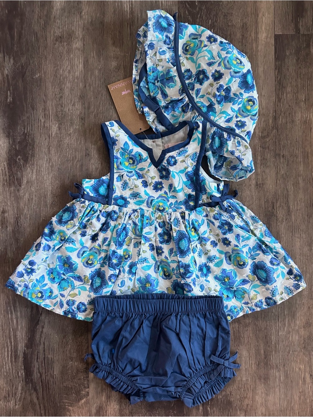NWT Girls 3-6 Month Savannah Outfit